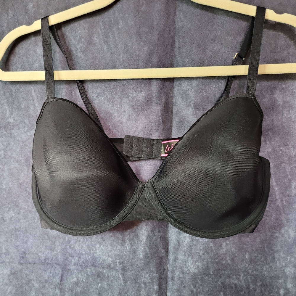 ✨️3/$25✨️ La Senza Unpadded Mesh Bra With Multi-position Straps